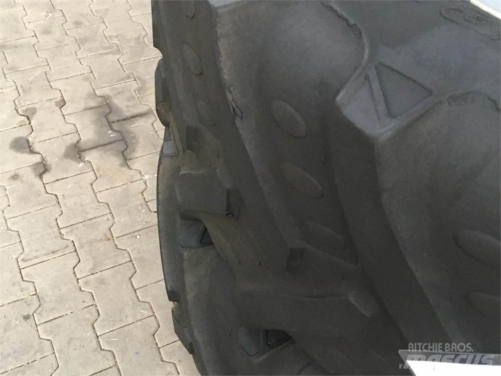 BKT 480/70R34 Opony, koła i felgi