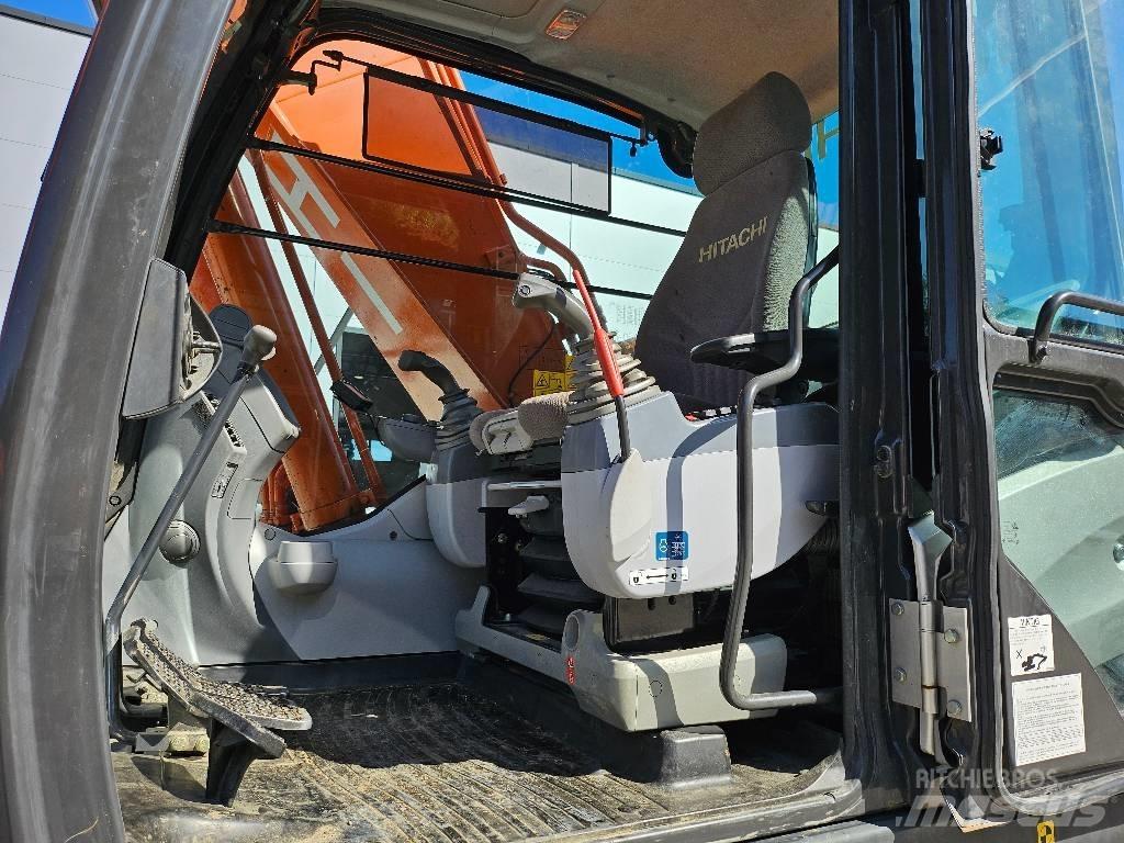Hitachi ZX 210 LC-5 Koparki gąsienicowe