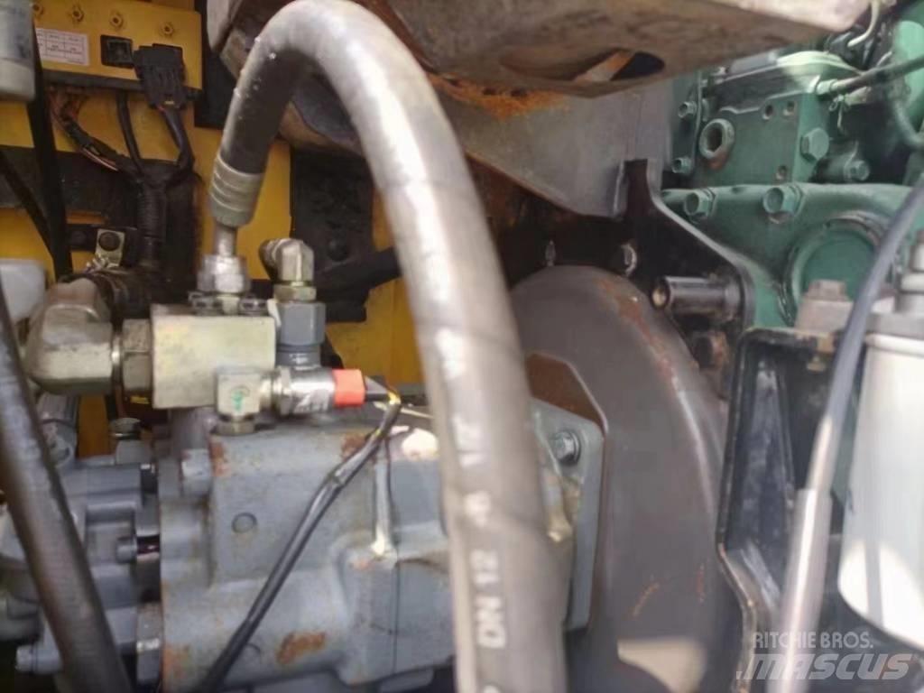 Volvo EC 80D PRO Koparki gąsienicowe
