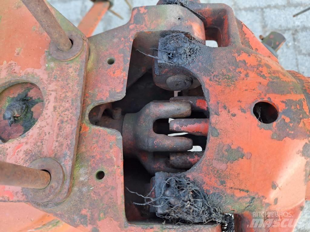 Kuhn GF 8501 T Zgrabiarki i przetrząsacze