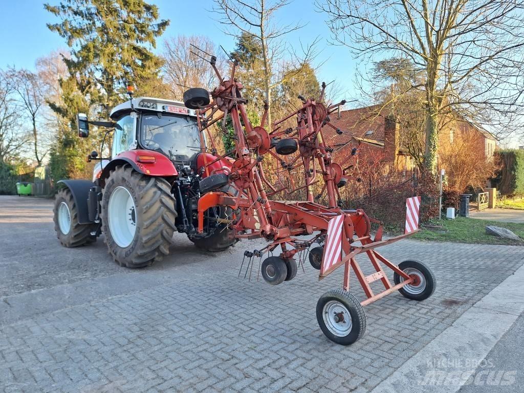 Kuhn GF 8501 T Zgrabiarki i przetrząsacze