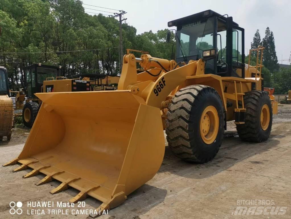 CAT 966 F Ładowarki kołowe