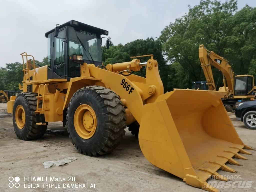 CAT 966 F Ładowarki kołowe