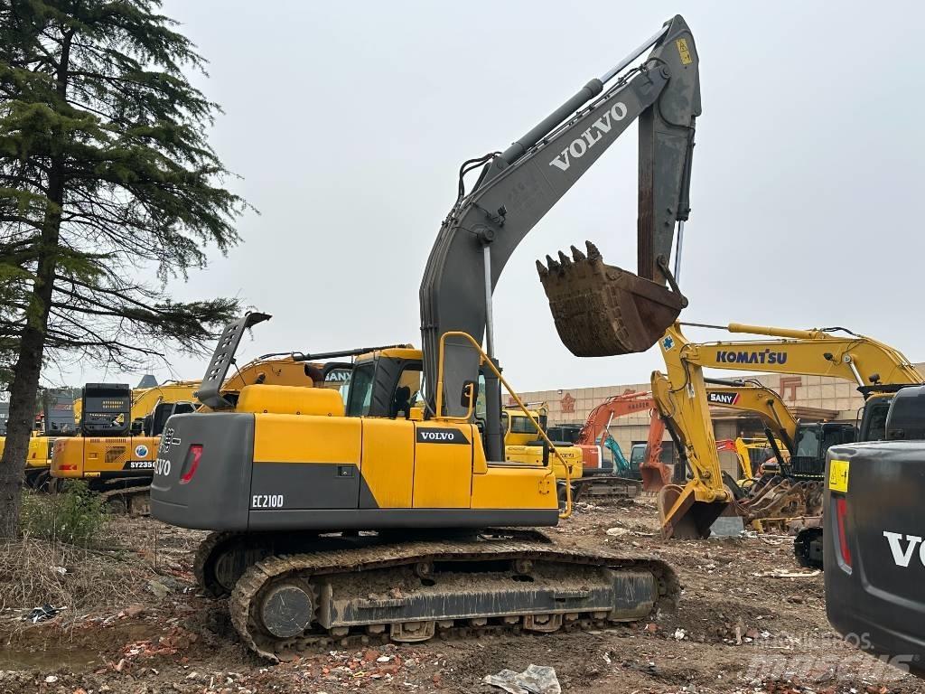 Volvo EC210D Koparki gąsienicowe