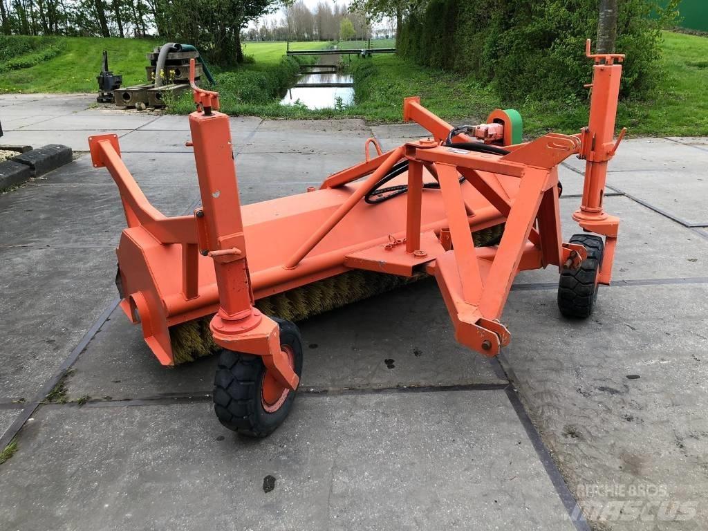 Holaras H-220-V-FR Zamiatarki - Zgarniarki - Odśnieżarki
