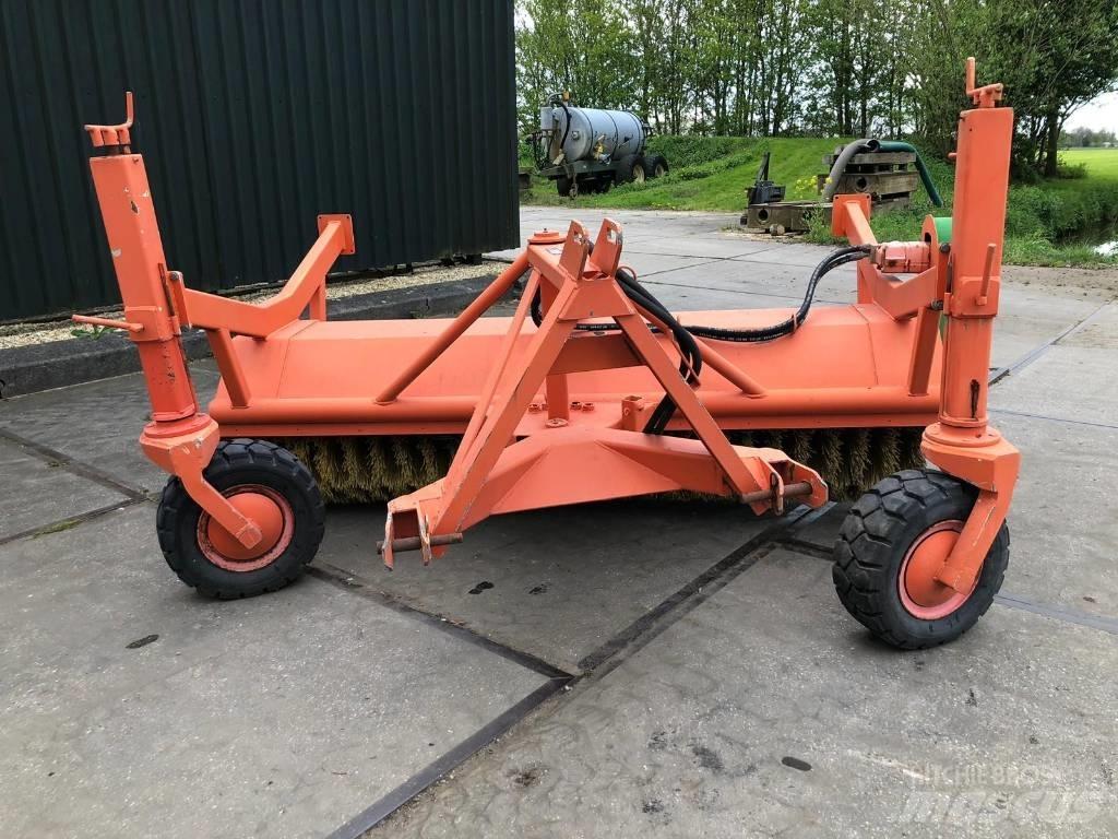 Holaras H-220-V-FR Zamiatarki - Zgarniarki - Odśnieżarki