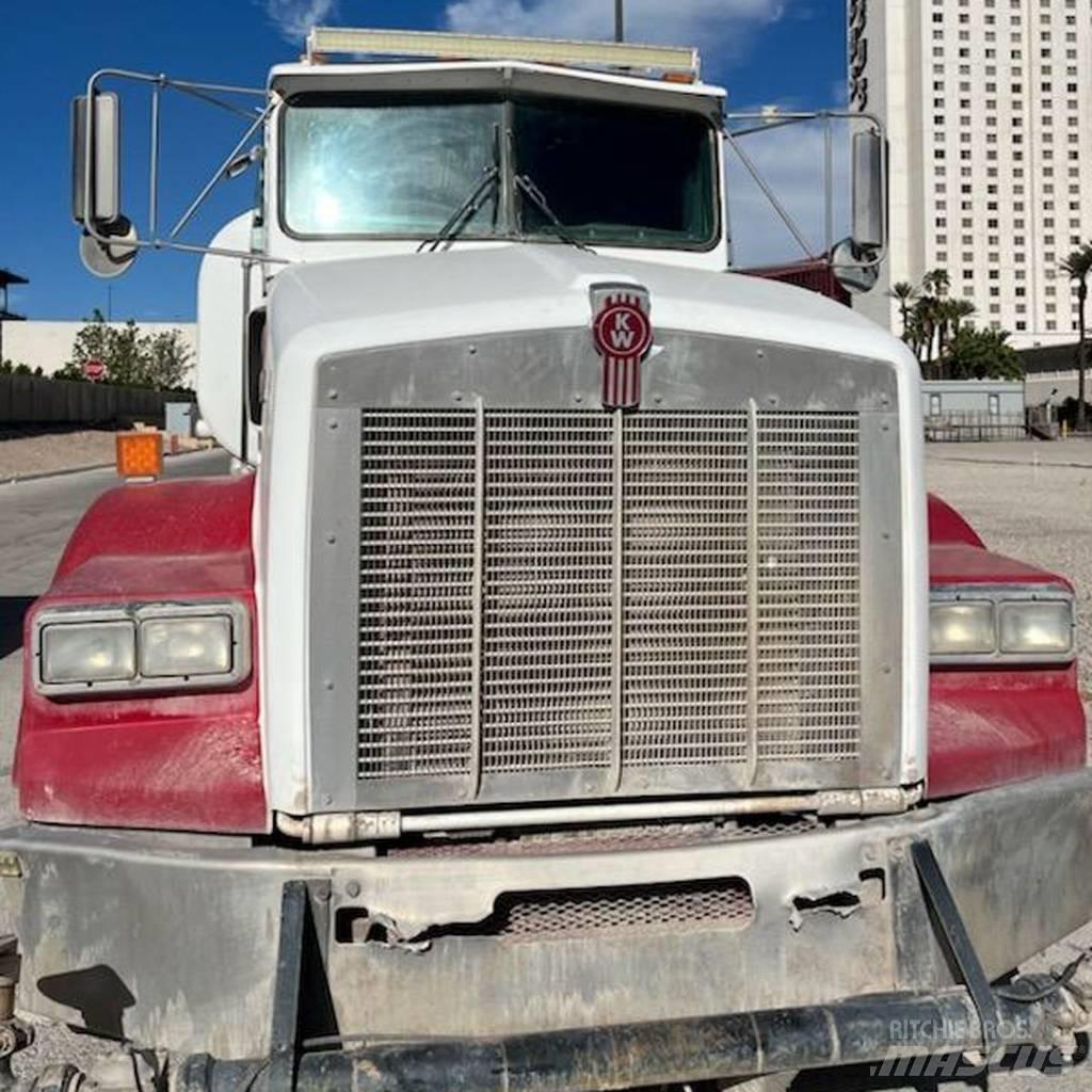Kenworth T 800 Polewaczki