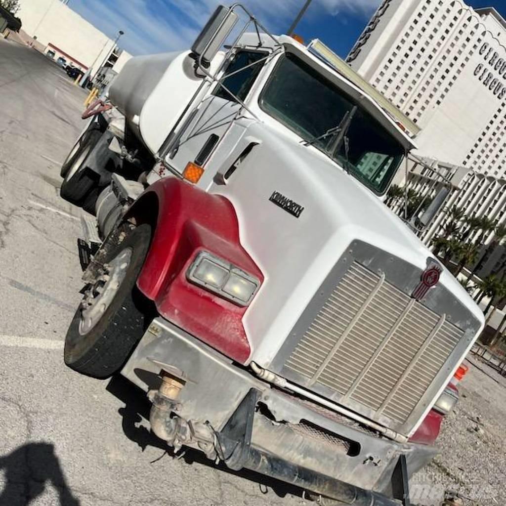 Kenworth T 800 Polewaczki
