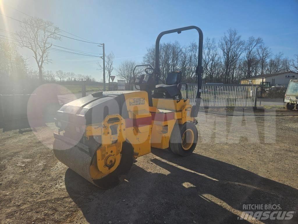 Dynapac CC 900 Walce dwubębnowe