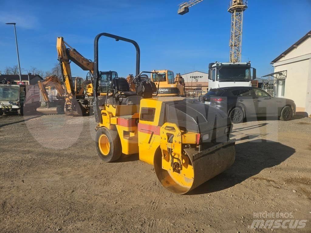 Dynapac CC 900 Walce dwubębnowe