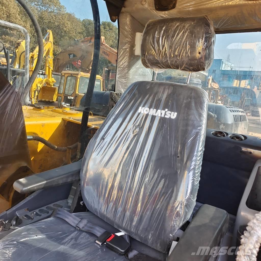 Komatsu PC 220 Koparki gąsienicowe