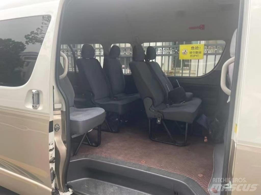 Toyota Coaster Autobusy międzymiastowe
