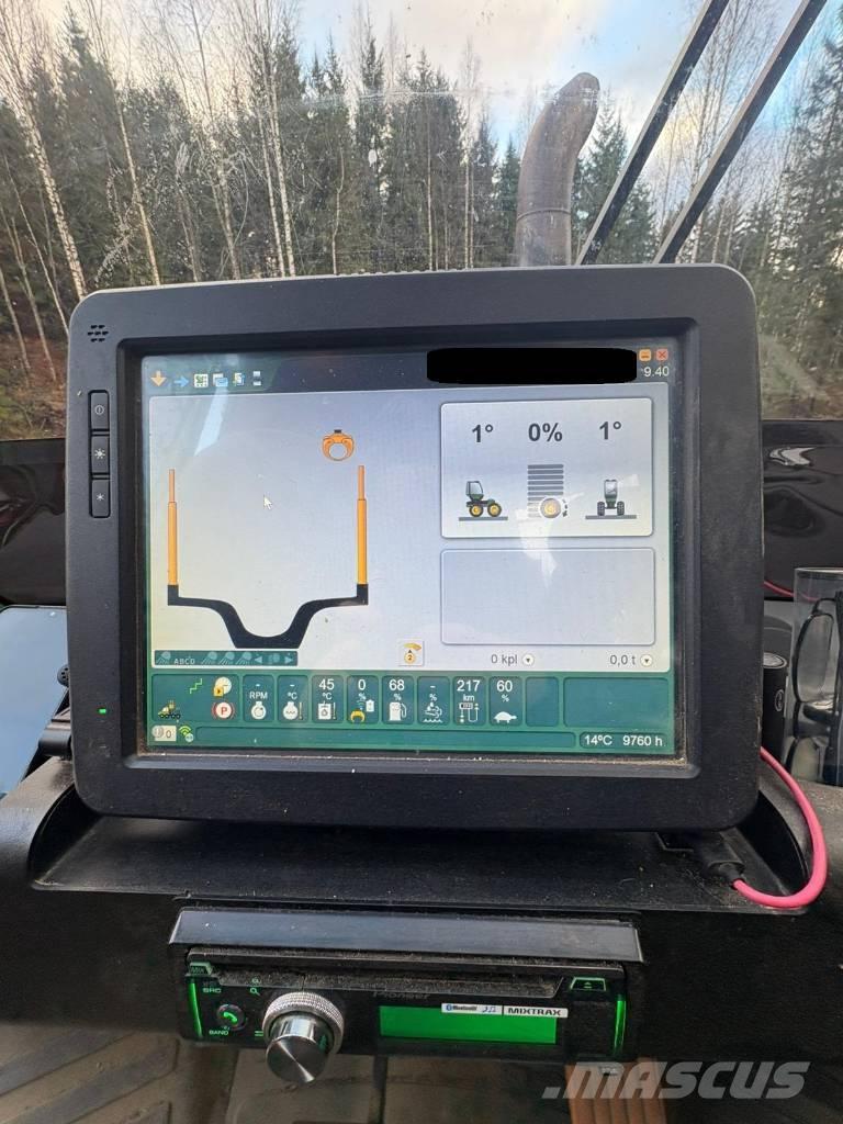 John Deere 1210G Forwardery