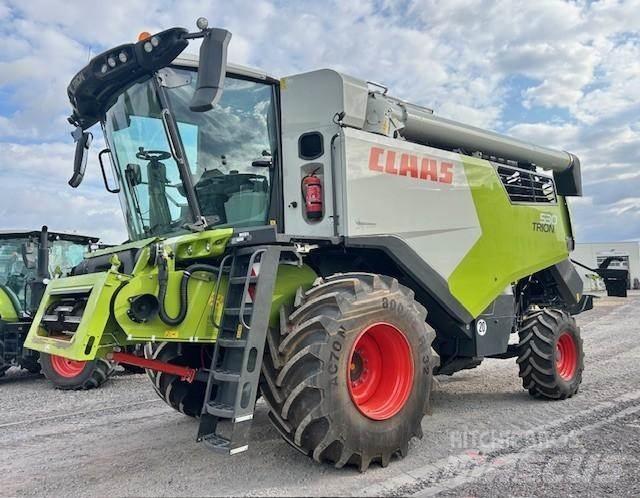 CLAAS TRION 530 Kombajny zbożowe