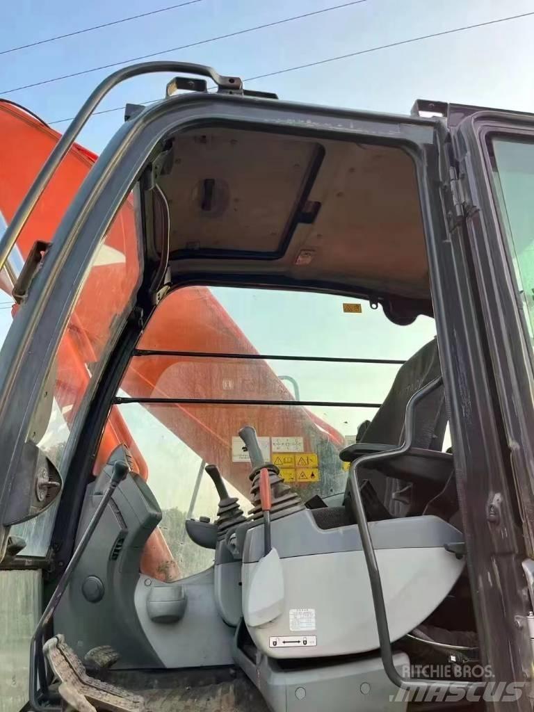 Hitachi ZX 300 Koparki gąsienicowe