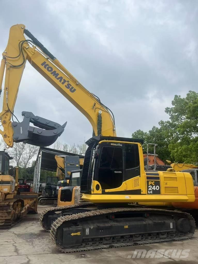 Komatsu PC 240 Koparki gąsienicowe