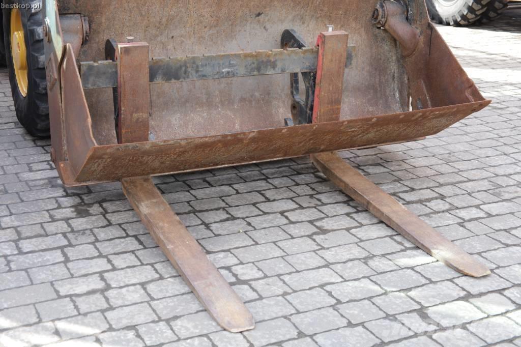 CAT 906M Ładowarki kołowe