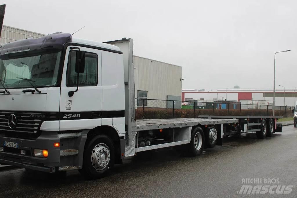 Samro 2 axle Platformy / Przyczepy z otwieranymi burtami