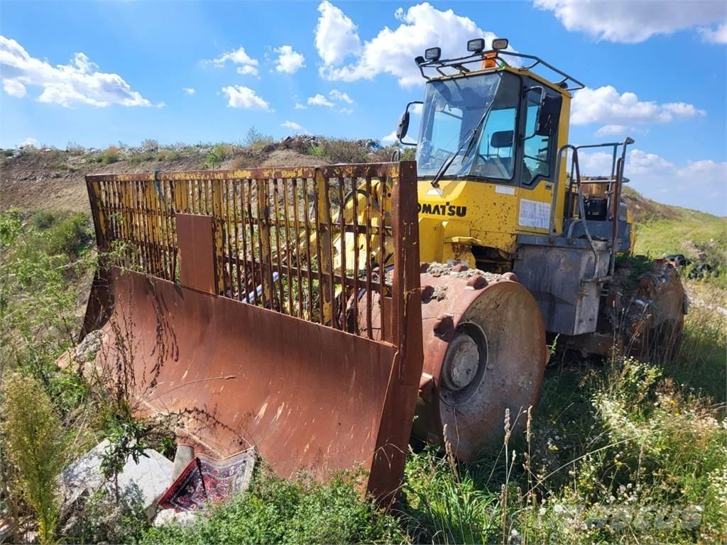 Komatsu WF 450T-3 Maszyny budowlane - Inne
