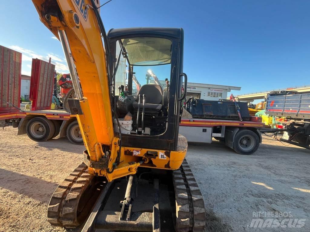 JCB 8030 Minikoparki