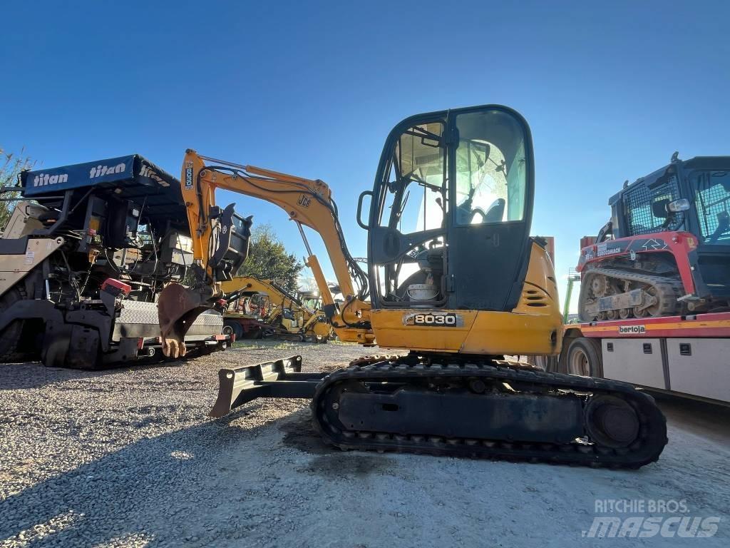 JCB 8030 Minikoparki