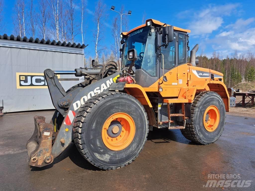 Doosan DL 220 Ładowarki kołowe