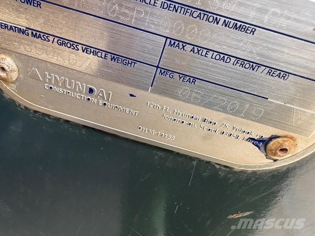 Hyundai HX 130 Koparki gąsienicowe