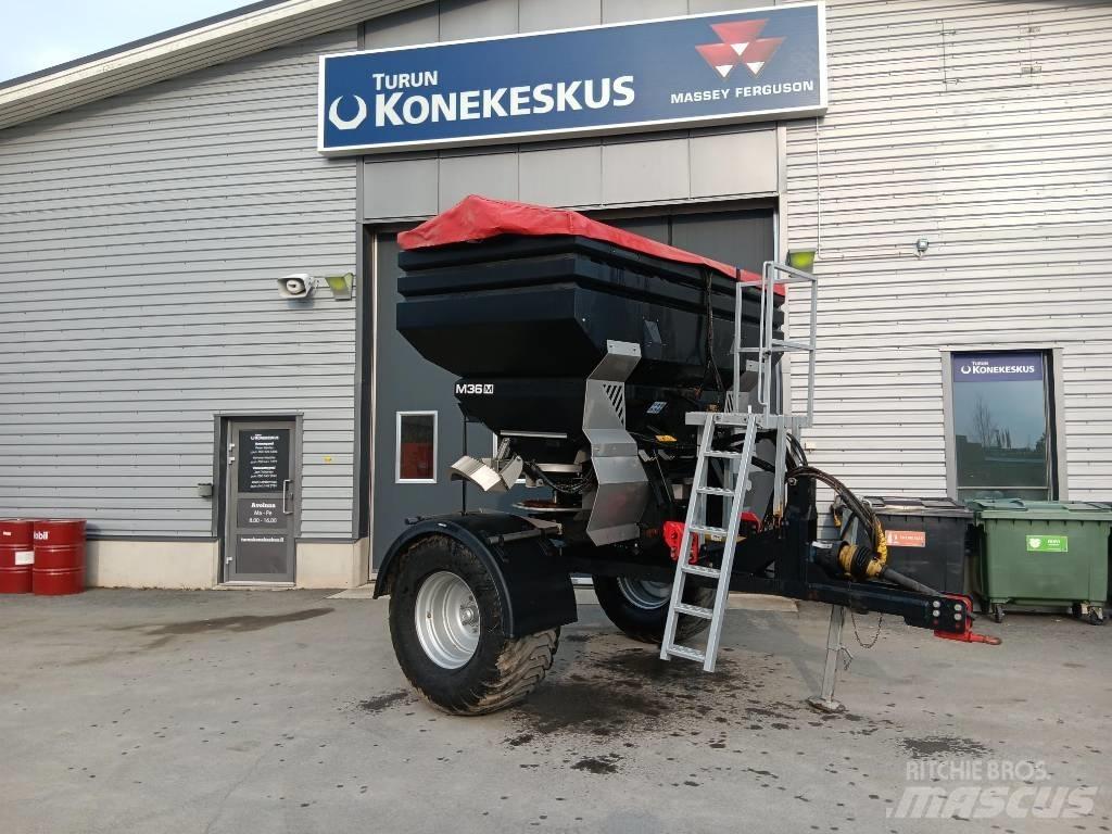 DCM M36M + CPS Rozrzutnik nawozów mineralnych