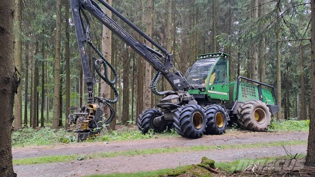 John Deere 1070 D Harwestery