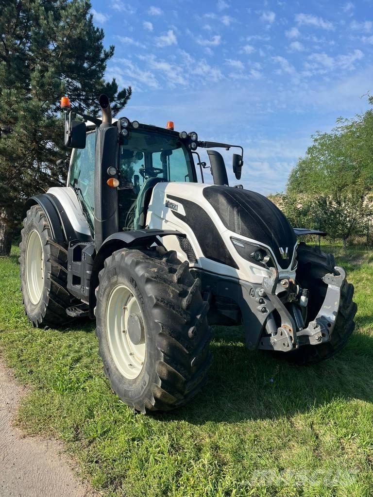 Valtra T234 Versu Ciągniki rolnicze