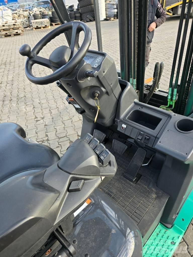 Mitsubishi FG 15 NT Wózki LPG