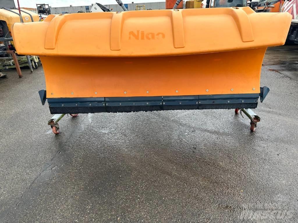 Nido SNK240VPZ Lemiesze i pługi śnieżne