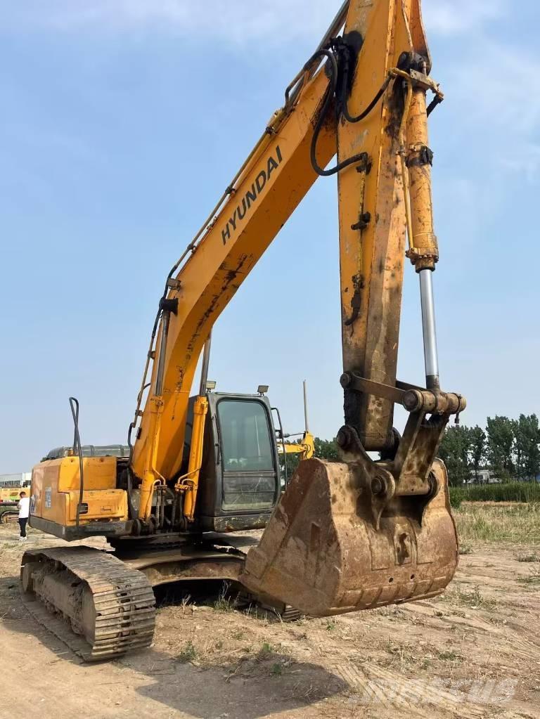 Hyundai Robex 215-7 Koparki gąsienicowe