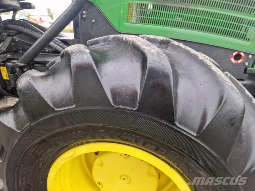 John Deere 1070 E Harwestery
