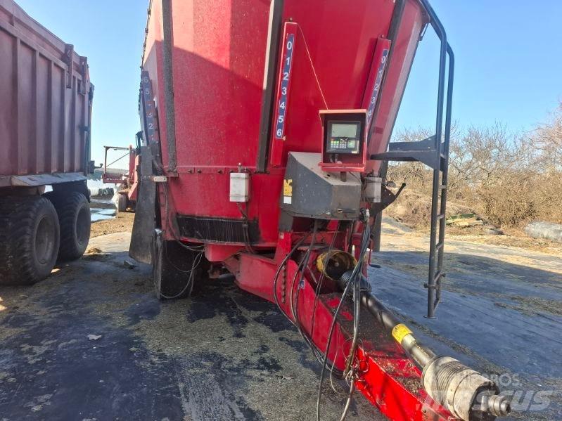 JF FEEDER VM 38 Karmniki dla zwierzat