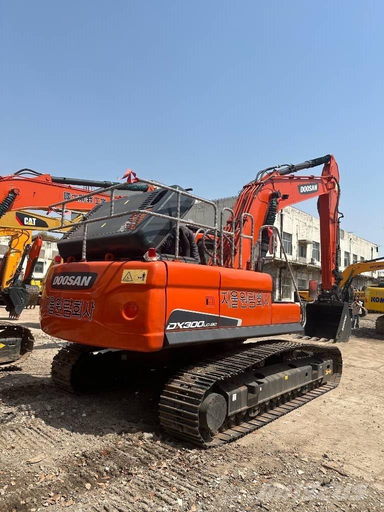 Doosan DX 300 Midikoparki  7t - 12t