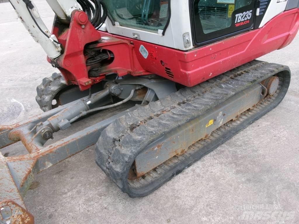 Takeuchi TB 235 Minikoparki