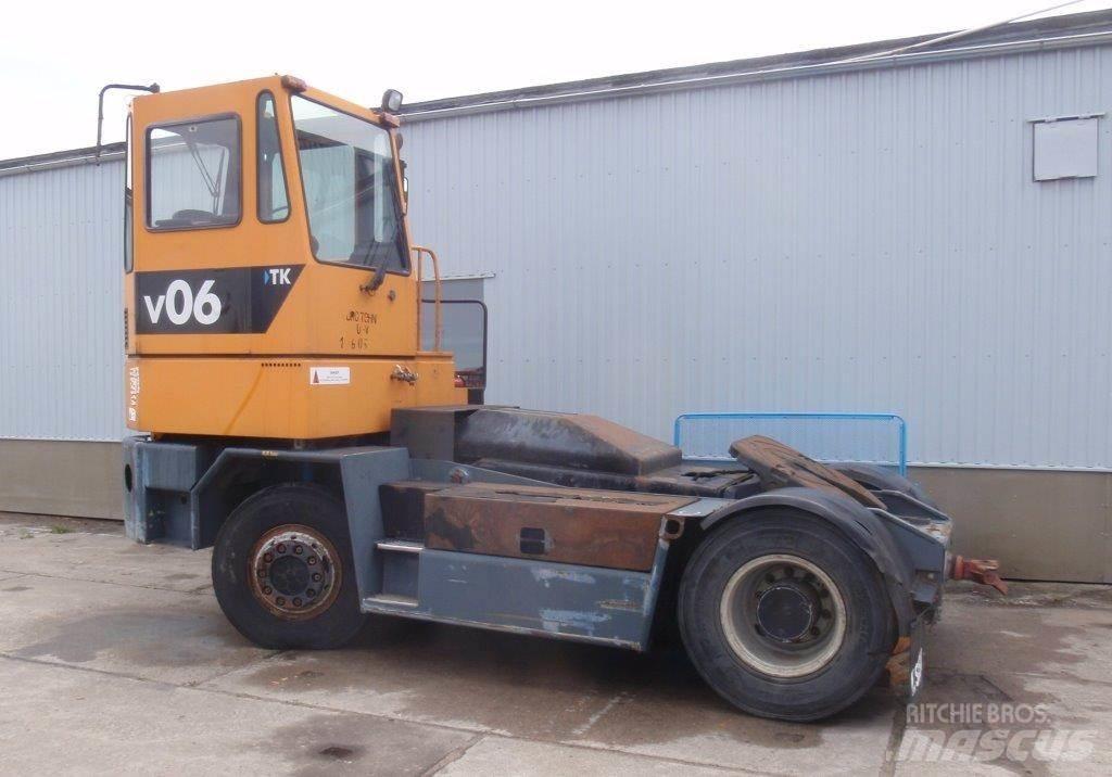 Sisu TRX 242 Ciągniki terminalowe