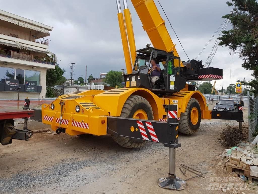 Grove RT 740 Żurawie terenowe
