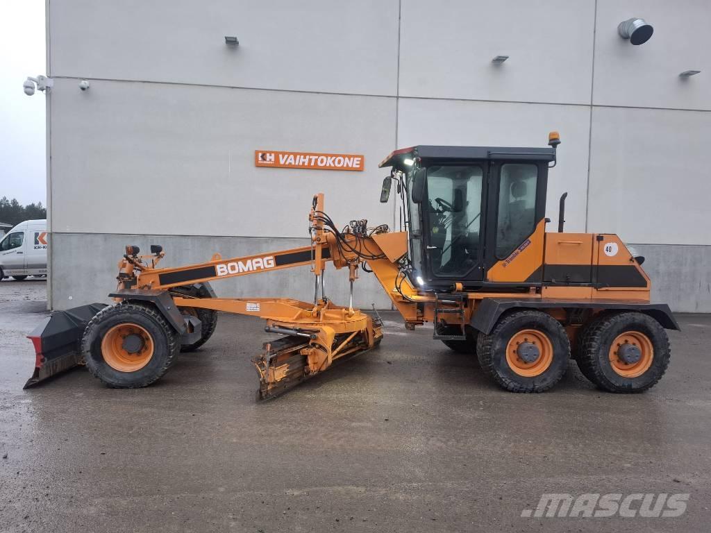 Bomag BG 110 TA Równiarki