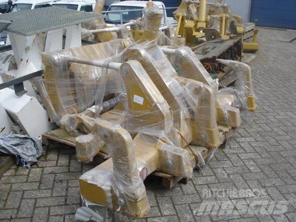 CAT 140M/160M Ripper Maszyny budowlane - Inne