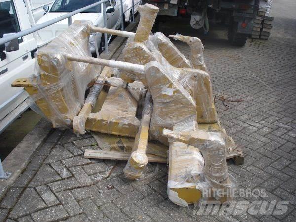CAT 140M/160M Ripper Maszyny budowlane - Inne