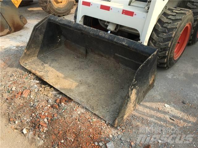 Bobcat S 130 Ładowarki burtowe