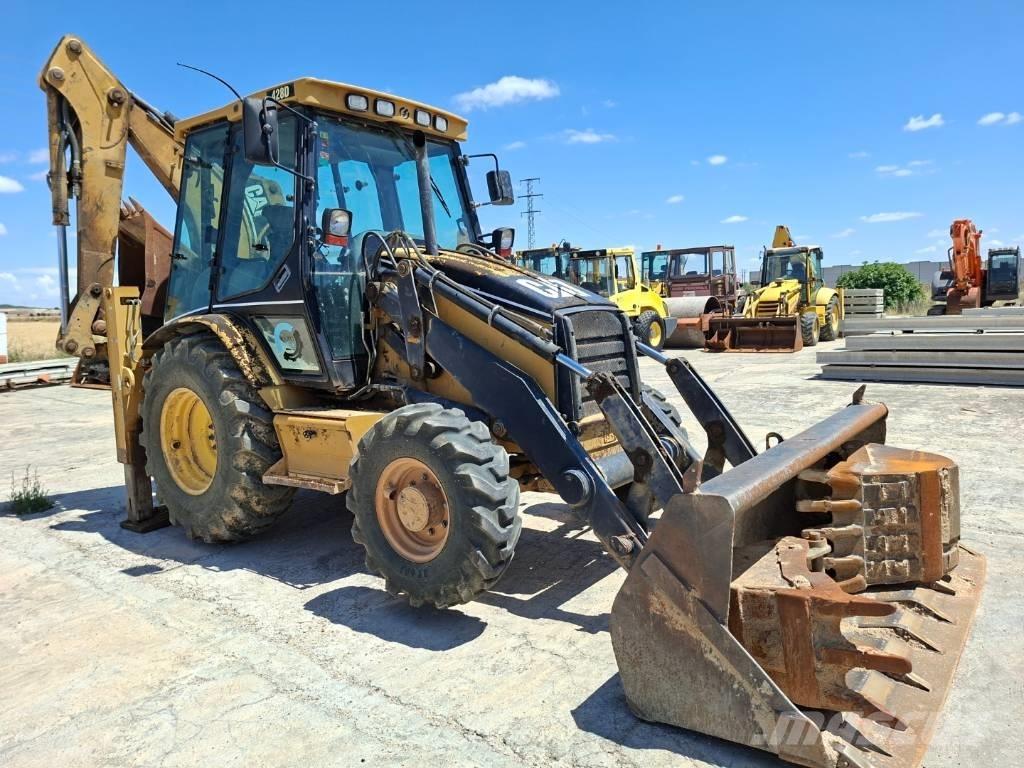CAT 428 D Koparko-ładowarki