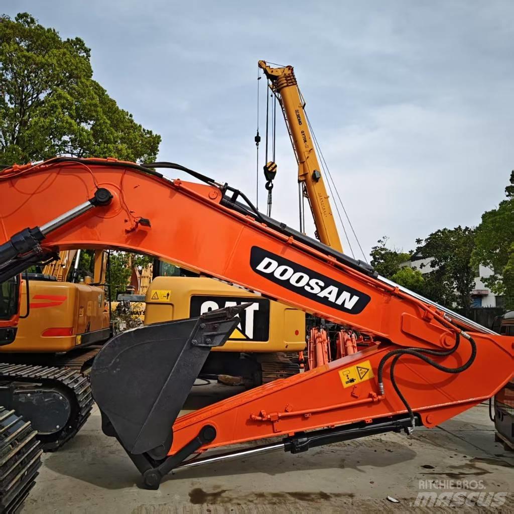 Doosan DX 225 Koparki gąsienicowe