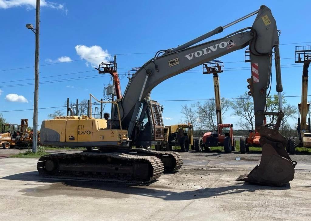 VOLVO 210CL Koparki gąsienicowe