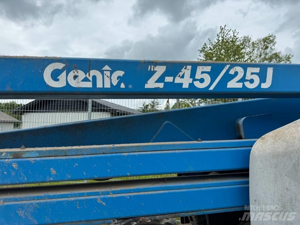 Genie Z 45/25 Podnośniki przegubowe