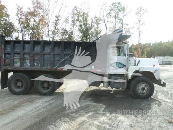 Mack DM600 Maszyny budowlane - Inne