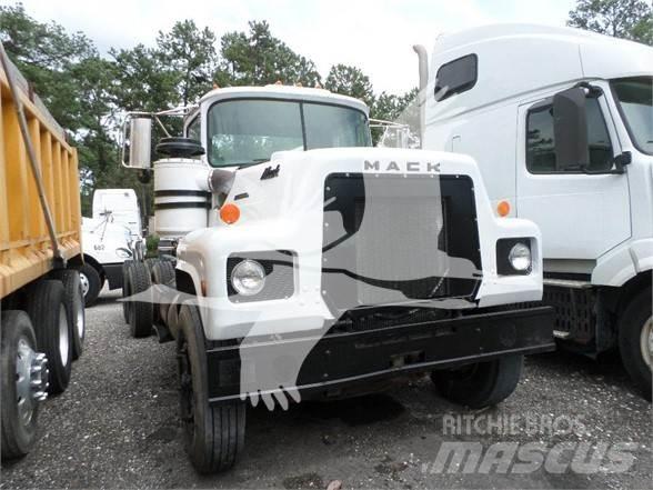 Mack R Maszyny budowlane - Inne