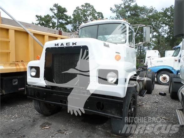 Mack R Maszyny budowlane - Inne